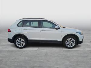 Volkswagen Tiguan TDI Life DSG 4M LED AHK Navi AID HUD ACC RFK SHZ 18"