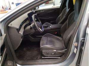 Volkswagen ID.7 Pro IQ.LIGHT 20 HUD 360 WÄRMEP. AHK ACC