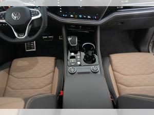 Volkswagen Touareg 3.0 TDI 4M Automatik R-Line Matrix AHK