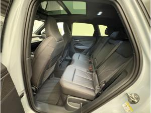 Audi Q3 SUV TFSI qu. S tronic, S line, AHK, Kamera, ACC, Pano, Optik schwarz
