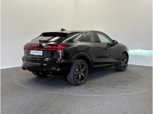 Audi Q3 Sportback E-Hybrid, S-line, Schiebedach, Head-Up, AHK, Tech Plus, Exterieur schwarz
