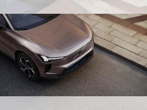 Volvo EX60 EX60 P6 electric Plus // frei konfigurierbar // Allwetterreifen // JULI 2027