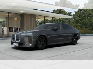 BMW M760