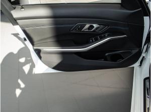 BMW 318 318i MSport RFK NAVI LED PDC V+H DAB