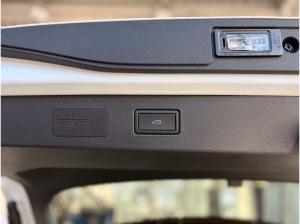 Volkswagen T-Roc 1.5 eTSI OPF DSG R-Line