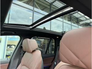 BMW X5 xDrive30d M Sport Luft Pano AHK Standhzg. h&k