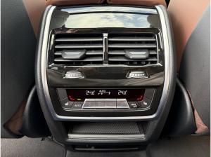 BMW X5 xDrive30d M Sport Luft Pano AHK Standhzg. h&k