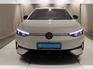 Volkswagen ID.7 Tourer Pro AHK TravelAssist Wärmepumpe EasyOpen