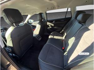 Volkswagen Passat Variant Business 1.5 eTSI DSG NAVI AHK RFK ACC SHZ