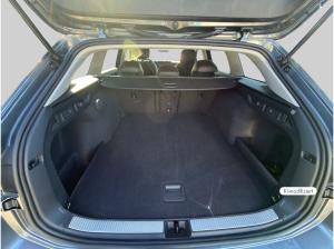 Volkswagen Passat Variant Business 1.5 eTSI DSG NAVI AHK RFK ACC SHZ