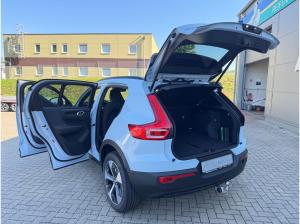 Volvo XC40 B3 Plus Dark 7-Gang Doppelkupplungsgetriebe
