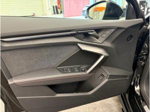 Audi RS3 Sportback, Panorama, 360 Kamera, Matrix, Sport-Abgas, Designpaket rot, Navi Plus