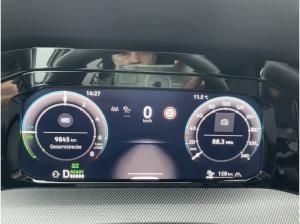 Volkswagen Golf VIII GTE eHybrid DSG 18Zoll BlackStyle IQ-Light Navi Head-up AreaView