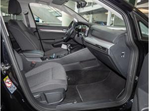 Volkswagen Golf VIII 1.5 TSI Move Navi LED Keyless Sitzhzg.
