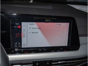 Volkswagen Golf VIII 1.5 TSI Move Navi LED Keyless Sitzhzg.