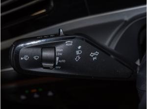 Volkswagen Passat Variant 2.0 TDI Elegance AHK Leder Kamera-360°