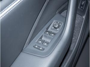 Volkswagen Passat Variant 2.0 TDI Elegance AHK Leder Kamera-360°