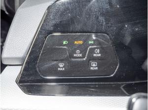 Volkswagen Golf VIII 1.5 TSI Move Navi LED Keyless Sitzhzg.