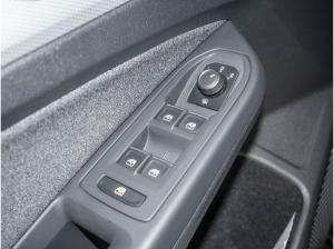 Volkswagen Golf VIII 1.5 TSI Move Navi LED Keyless Sitzhzg.