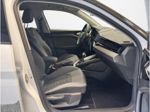 Audi A1 S line 25 TFSI 70(95) kW(PS) S tronic*S-Line*LED