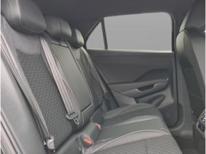 Volkswagen T-Roc 1.5 eTSI DSG R-Line+WR+MATRIX+NAVI+5JAHREG