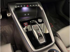 Audi RS3 Sportback, Sonos, Panorama, 280km/h, 360 Kamera, Matrix, Sport-Abgas, Designpaket rot