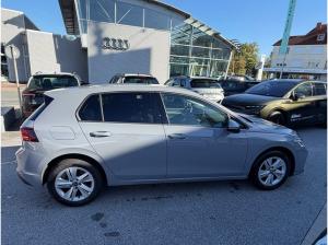 Volkswagen Golf VIII 1.5TSi Life Standheiz.Navi R-Kamera Soundsys. Head-up