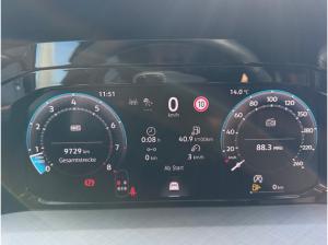 Volkswagen Golf VIII 1.5TSi Life Standheiz.Navi R-Kamera Soundsys. Head-up