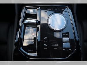 BMW 520 d Touring M-Sport/360°/ACC/Head-Up/AHK/Pano./HK/Standhzg./Klimat.Sitze/Lenkradhzg./Shz.hinten/e.Sitz