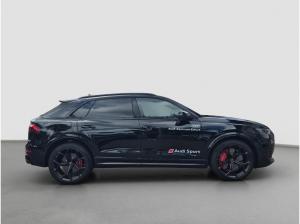 Audi RS Q8 (4MT)