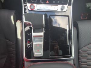Audi RS Q8 (4MT)
