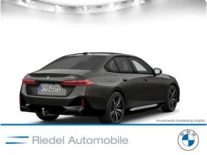 BMW i5 eDrive40 M Sportpaket Panorama Klimaaut. AHK