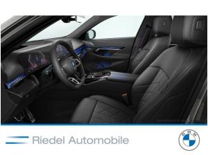 BMW i5 eDrive40 M Sportpaket Panorama Klimaaut. AHK