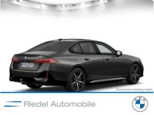 BMW i5 eDrive40 M Sportpaket Panorama Klimaaut. AHK