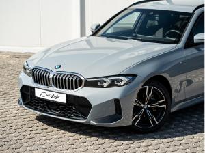 BMW 318 d Tour M-Sport AHK ACC KoZg Wireless S-Glas Schwarz / Grau