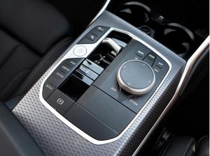 BMW 318 d Tour M-Sport AHK ACC KoZg Wireless S-Glas Schwarz / Grau