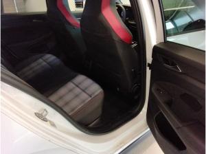 Volkswagen Golf Golf GTI 2.0 TSI 195kW 7-Gang DSG - PANO AHK DCC IQ-Light / inkl. Winterräder und Garantie