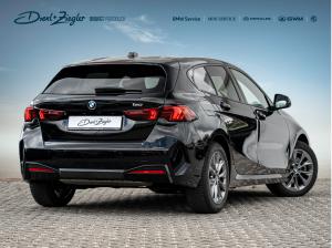 BMW 120 PANO AdLED KoZg SpSitze SpieglP ParkA S-Glas *Mehrere Farben Verfügbar*
