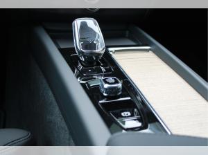 Volvo XC60 T8 AWD Plus Dark Recharge/SHZ/AHK/LHZ/FSHZ