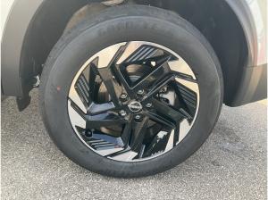 Nissan Qashqai 1.3 DIG-T AT- N-Connecta mit Winter Paket