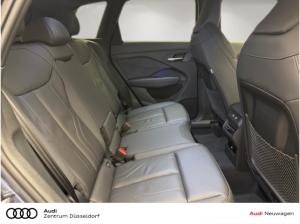 Audi Q3 SUV TFSI quattro (Düsseldorf)