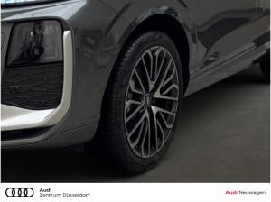 Audi Q3 SUV TFSI quattro (Düsseldorf)
