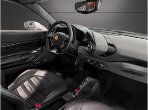 Ferrari 488 GTB Coupe **Carbon Innen/Außen*Mattlack*LED*