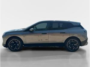 BMW ix xDrive40 Sportpaket AHK+Laser -sofort verfügbar-