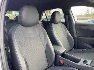 Volkswagen T-Roc R-Line 1.5 l eTSI DSG,IQ.LIGHT,HUD,Kamera