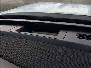 Volkswagen T-Roc R-Line 1.5 l eTSI DSG,IQ.LIGHT,HUD,Kamera