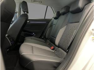 Volkswagen Golf VIII "Energy" 1.5 TSI *Handschalter*Navi*Kamera*/SOFORT VERFÜGBAR/ANSCHLUSSGARANTIE