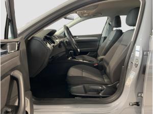 Volkswagen Passat Variant 1.5 TSI DSG Conceptline NAVI KAMERA SHZ LED 3-ZONEN CARPLAY