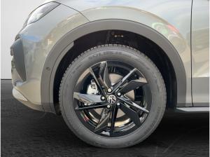 Volkswagen T-Roc 1.5 eTSI DSG Style IQ-Light Navi RFK Design-Paket 18 Zoll
