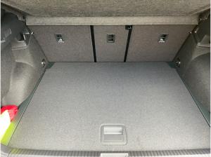 Volkswagen T-Roc 1.5 eTSI DSG Style IQ-Light Navi RFK Design-Paket 18 Zoll